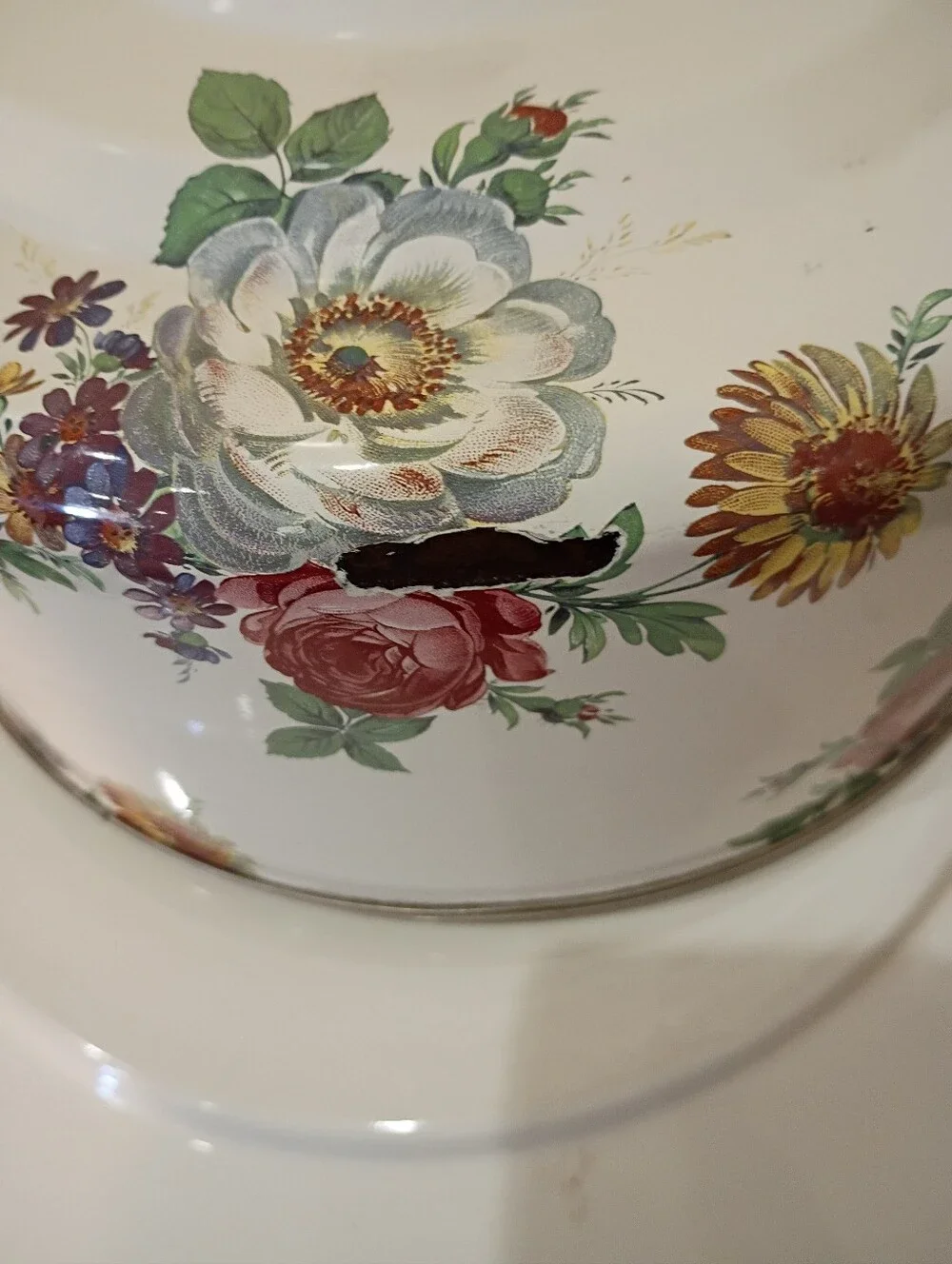 Vtg '95 Mackenzie-Childs Courtly Check Camp White Floral Market Cake Carrier